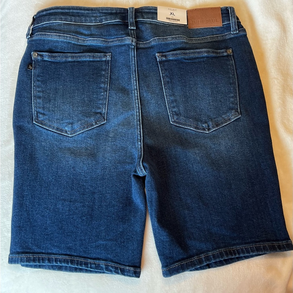 NEW Judy Blue Dark Blue Women's Denim Bermuda Jean Shorts